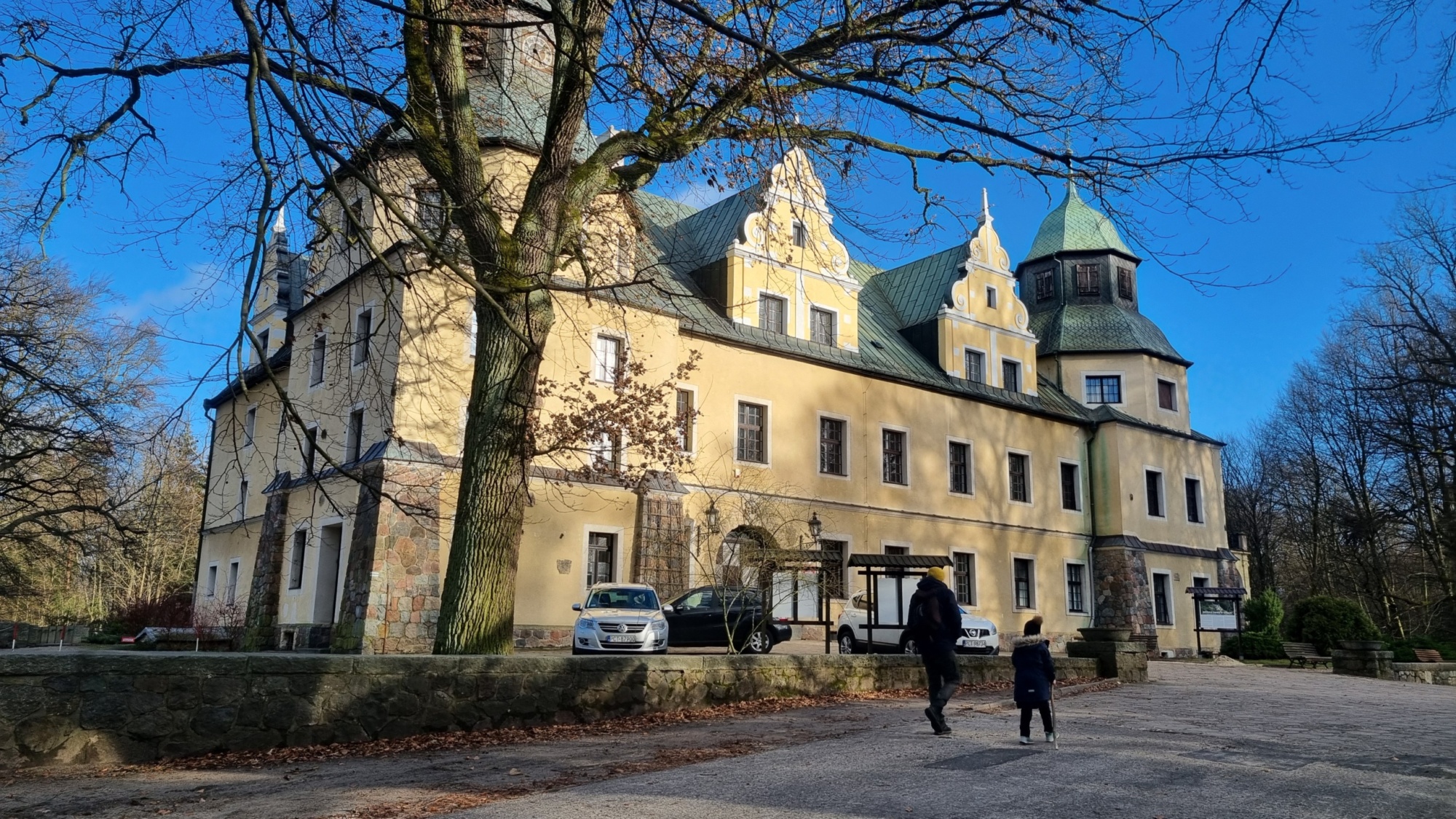 Zamek Goraj – malownicza ścieżka edukacyjna